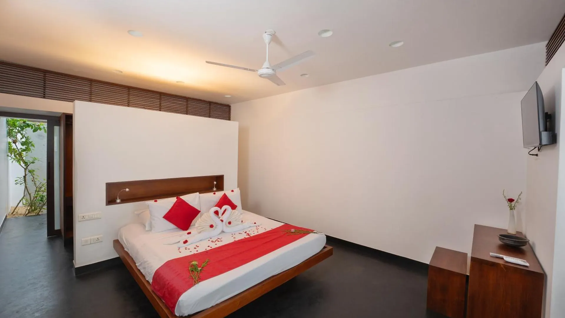 Ananda Marari Beach Villa Alappuzha