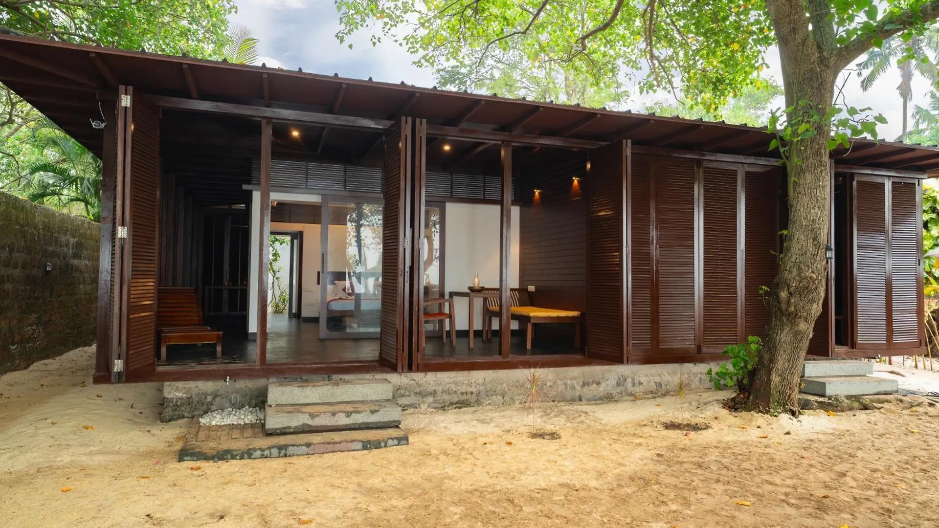 Ananda Marari Beach Villa Alappuzha